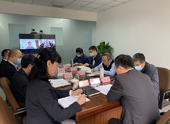 EV扑克集团召开党委理论学习中心组学习钻研会